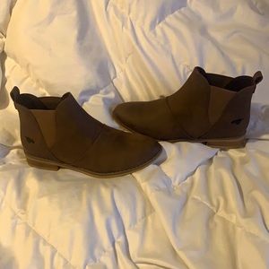 ROCKET DOG MAYLON BLACK ANKLE BOOT 8